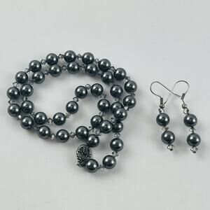 Costume Jewelry Faux Black Pearl Necklace Matching Earrings Vintage Toggle Clasp